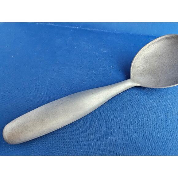 Vintage Aluminum Ice Cream Scoop - 8-3/4 inches long - Picture 3 of 8